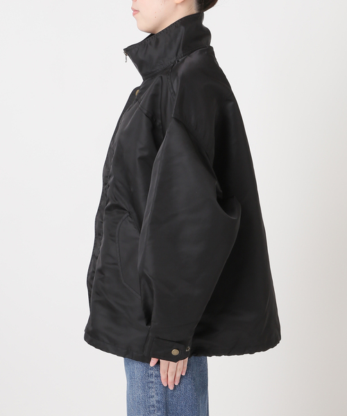 journal standard L'essage(ジャーナルスタンダードレサージュ)の「ILL ONE EIGHTY/イル ワンエイティ 別注 ブルゾン(ナイロンジャケット・レディース・カーキ/ブラック・FREE)」の15枚目の写真