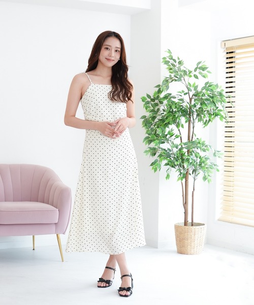 ASTORIA ODIER(アストリアオディール)の「ドレープキャミワンピース(ワンピース・レディース・ホワイト/ブラック・MEDIUM)」の19枚目の写真