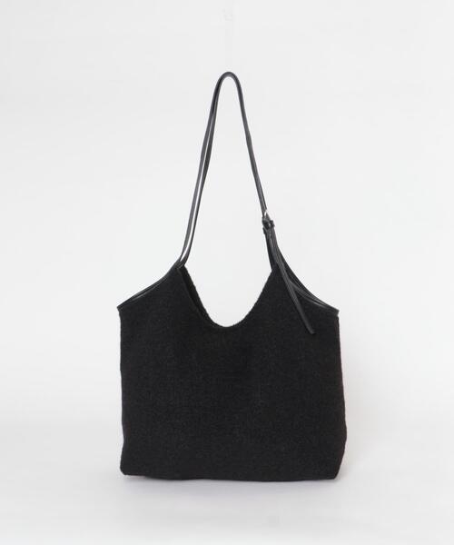 KBF(ケイビーエフ)の「ベルトショルダーイージーBAG(ショルダーバッグ・レディース・ブラック/アイボリー・ONE)」の18枚目の写真