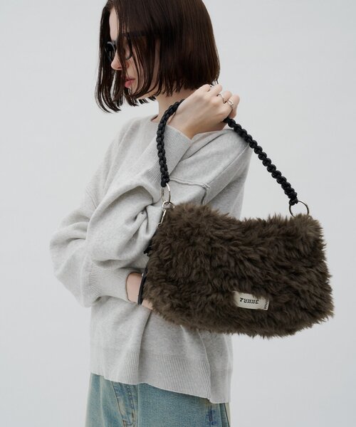 CIAOPANIC TYPY(チャオパニックティピー)の「:ZOZO限定【TYNNE.】チャーム付き合皮ロープデザインファーBAG(ショルダーバッグ・レディース・ブラウン/ブラック・ONE SIZE)」の4枚目の写真