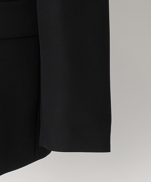 LOEFF(ロエフ)の「<LOEFF>タキシードクロス ボックス ジャケット(テーラードジャケット・レディース・ブラック・1/0)」の14枚目の写真