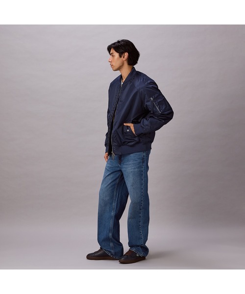 Calvin Klein(カルバン・クライン)の「ジャケット- ロングスリーブナイロンボンバージャケット(その他アウター・メンズ・ネイビー/オリーブ・L/M/S)」の9枚目の写真