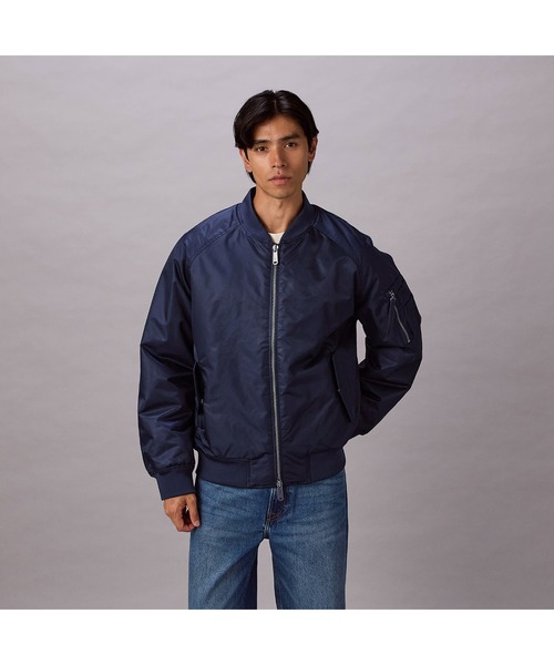 Calvin Klein(カルバン・クライン)の「ジャケット- ロングスリーブナイロンボンバージャケット(その他アウター・メンズ・ネイビー/オリーブ・L/M/S)」の6枚目の写真