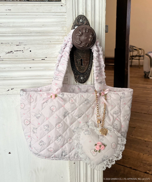 sanrio（サンリオ）の「【CHARMMY KITTY】 QUILTING FRILL MINI BAG（ハンドバッグ・レディース・ブルー/ピンク/オフホワイト・FREE）」の3枚目の写真