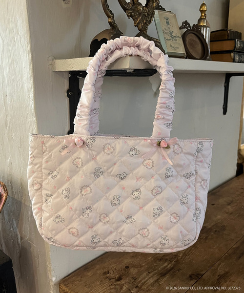 sanrio（サンリオ）の「【CHARMMY KITTY】 QUILTING FRILL MINI BAG（ハンドバッグ・レディース・ブルー/ピンク/オフホワイト・FREE）」の18枚目の写真