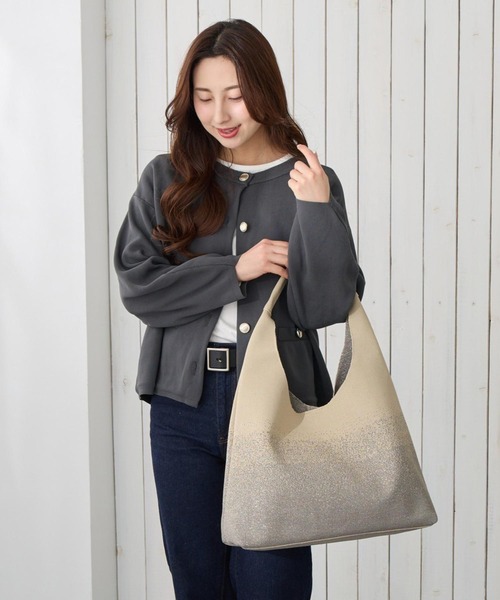 ROOTOTE(ルートート)の「ルートート / トートバッグ A4 ワンショルダー ニット ラメ 肩掛け 三角形 LT.ラウンド.メタルグラデ.ニット-A(トートバッグ・レディース・シルバー系その他/ゴールド系その他・FREE)」の10枚目の写真