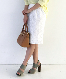 IEDIT | ララ・ステラ　大きめレース柄が旬顔で印象的になれる　ベルラインタイトレーススカート　　　(スカート)