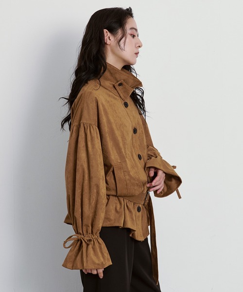 Ezick(エジック)の「2WAY neck スウェードライクバルーンブルゾン(その他アウター・レディース・ダークブラウン/キャメル・FREE)」の6枚目の写真