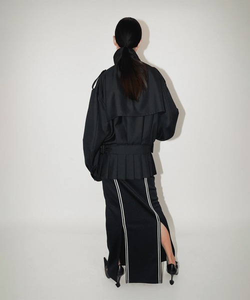 POOLDE(プールデ)の「Kilt-Hem Zip Blouson(ブルゾン・レディース・ブラック・FREE)」の2枚目の写真
