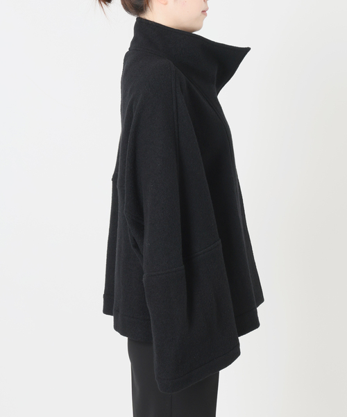 VERMEIL par iena(ヴェルメイユパーイエナ)の「Room no.8 BLACK ルームエイト ブラック Boucle Hi/N Short Coat(その他アウター・レディース・ブラック・FREE)」の4枚目の写真