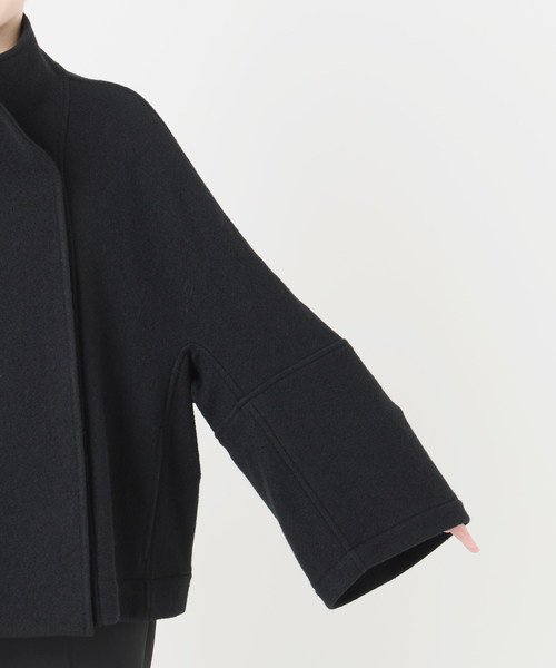 VERMEIL par iena(ヴェルメイユパーイエナ)の「Room no.8 BLACK ルームエイト ブラック Boucle Hi/N Short Coat(その他アウター・レディース・ブラック・FREE)」の5枚目の写真