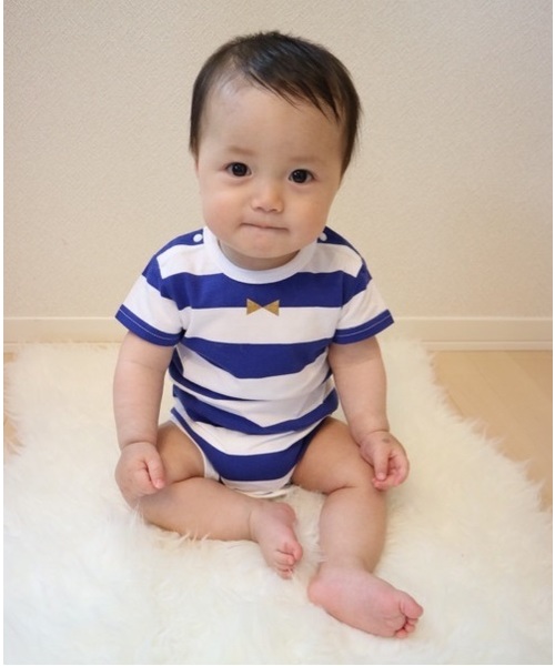 Petitsucre（プチシュクレ）の「ボーダー半袖肩あきボディスーツ（ロンパース・キッズ・ブラック/ブルー/レッド・70-80cm/80-90cm）」の3枚目の写真