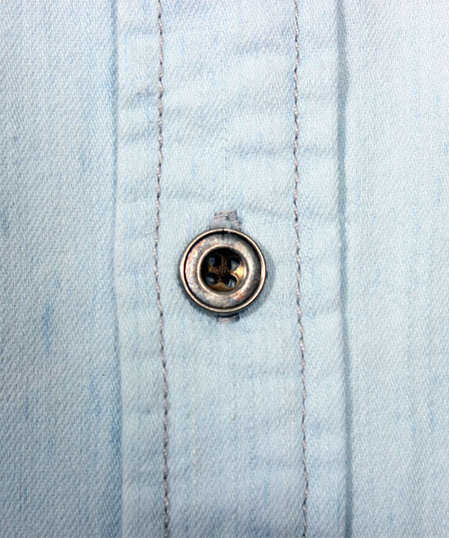 ８(eight)（エイト）の「ダメージ加工 デニムシャツ ビッグシャツ（シャツ/ブラウス・メンズ・インディゴブルー/ライトブルー・MEDIUM/LARGE/FREE）」の15枚目の写真