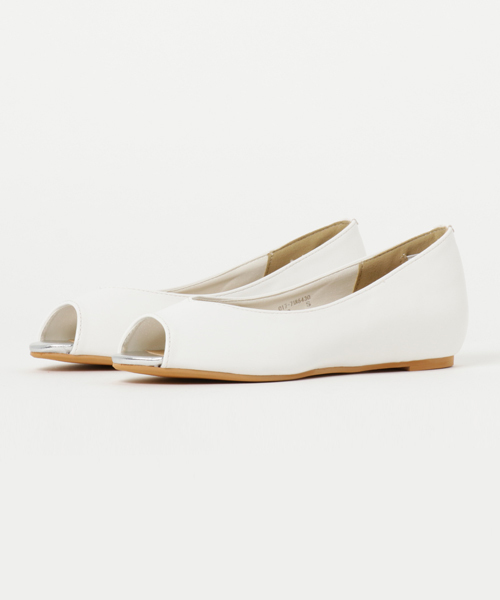 NATURAL BEAUTY BASIC（ナチュラルビューティーベーシック）の「【VERY 6月号掲載】インヒールオープントゥ（パンプス・レディース・レッド/ホワイト/ネイビー・SMALL/LARGE/MEDIUM）」の2枚目の写真