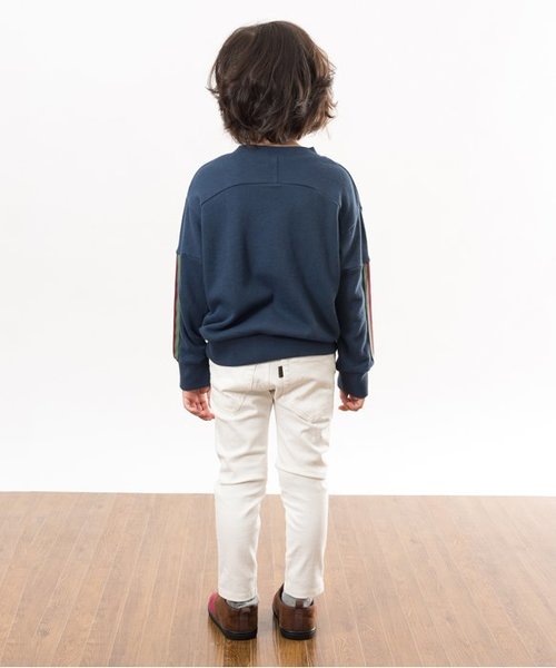 F.O.KIDS(エフオーキッズ)の「ライントレーナー(スウェット・キッズ・ネイビー/グレー/カーキ・100/120/90/110/130/140/80/95)」の5枚目の写真