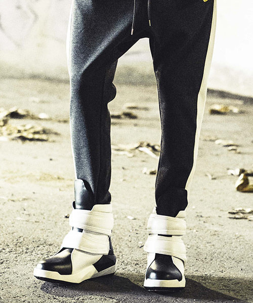 NO ID.（ノーアイディ）の「mko6048 - ﾂｲﾝﾍﾞﾙｸﾛﾊｲｶｯﾄｽﾆｰｶｰ（スニーカー