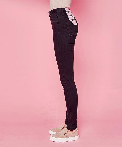 chuu(チュー)の「CHUU -5kgシンプルデニムスキニーパンツ vol.41(デニムパンツ・レディース・ブラック・25cm/27cm/30cm/26cm/28cm/29cm)」の18枚目の写真