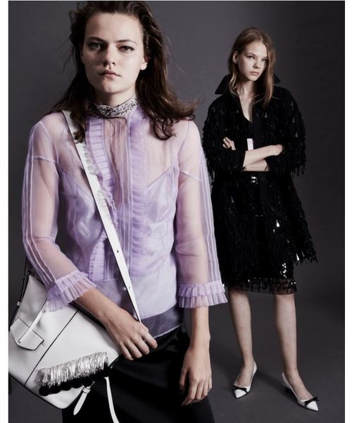 MARC JACOBS（マークジェイコブス）の「THE SLING BEADSPOMS/ザ