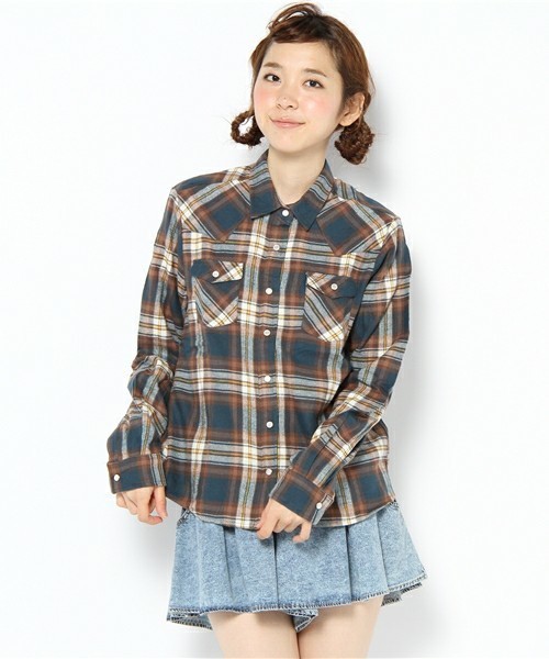 WEGO(ウィゴー)の「ウエスタンチェックネルシャツ(シャツ/ブラウス・レディース・ブラック/グリーン/グリーン系その他/ブルー/ブルー系その他/イエロー/ピンク/レッド/エンジ/レッド系その他・FREE)」の5枚目の写真
