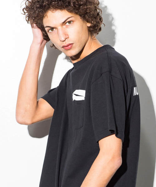 NUMBER (N)INE DENIM(ナンバーナインデニム)の「NUMBER (N)INE DENIM(ナンバーナインデニム)テープポケットビッグTシャツ(Tシャツ/カットソー・メンズ・ホワイト/レッド/ブラック・SMALL/LARGE/MEDIUM)」の9枚目の写真