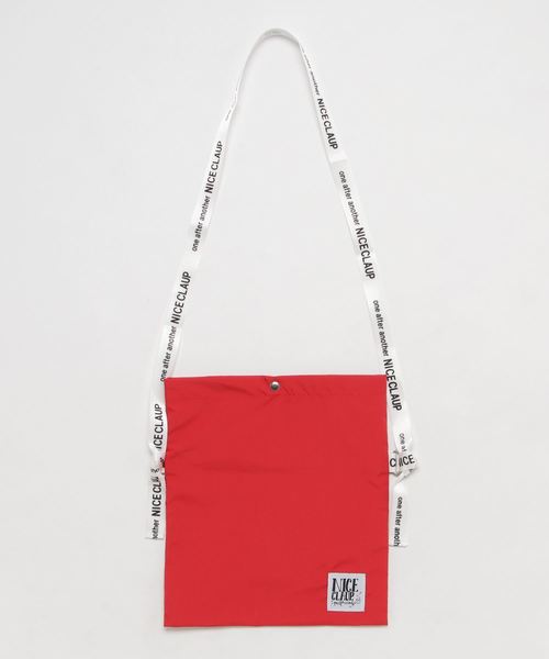 one after another NICE CLAUP(ワンアフターアナザーナイスクラップ)の「NICEサコッシュ(ショルダーバッグ・レディース・ブラック/レッド/オフホワイト・FREE)」の7枚目の写真