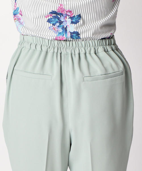 NARACAMICIE(ナラカミーチェ)の「角カン付テーパードパンツ(その他パンツ・レディース・グリーン/ベージュ/ネイビー・LARGE/MEDIUM/SMALL)」の13枚目の写真