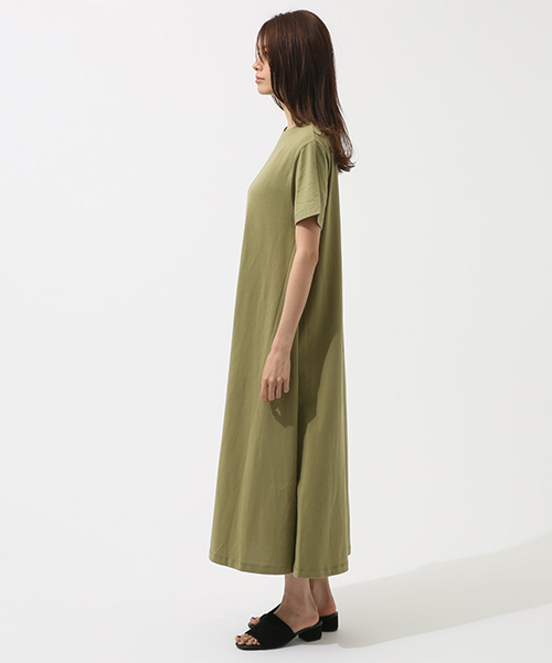 AZUL by moussy（アズールバイマウジー）の「Tシャツ Dress（ワンピース・レディース・ライトカーキ/ホワイト/ブラック・MEDIUM/SMALL）」の8枚目の写真