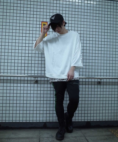 AFYF（エーエフワイエフ）の「rovtski 【ビッグシルエット】AFYFOVERSWEAT（スウェット・メンズ・ホワイト/ブラック/ピンク・FREE）」の6枚目の写真