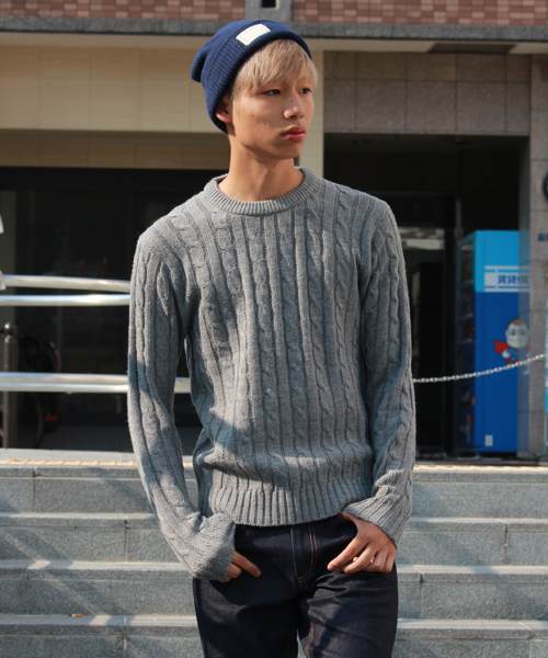 WEGO（ウィゴー）の「WEGO/ケーブルニット（ニット/セーター・メンズ・オフホワイト/ブラック/杢グレー/グリーン/ブルー/サックスブルー/ネイビー/イエロー/レッド/ワイン・SMALL/MEDIUM/LARGE）」の4枚目の写真