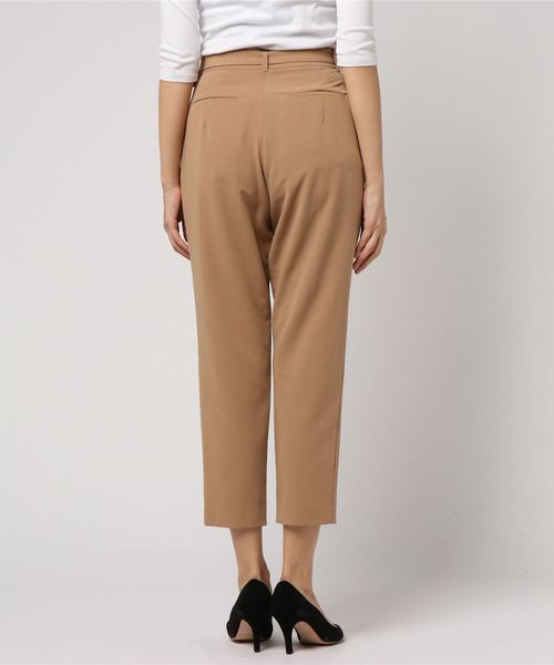 NATURAL BEAUTY BASIC（ナチュラルビューティーベーシック）の「くるみバックルベルトペグパンツ（その他パンツ・レディース・ネイビー/キャメル・SMALL/MEDIUM/LARGE）」の4枚目の写真