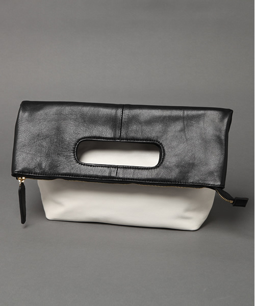 And A（アンドエー）の「レザークラッチトート（クラッチバッグ・メンズ・ブラック/ブラウン・FREE）」の5枚目の写真