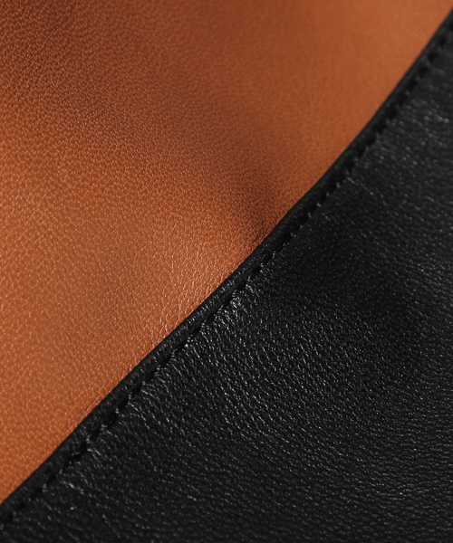 And A（アンドエー）の「レザークラッチトート（クラッチバッグ・メンズ・ブラック/ブラウン・FREE）」の3枚目の写真