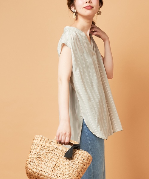 natural couture（ナチュラルクチュール）の「ＰＰお上品スキッパーブラウス（シャツ/ブラウス・レディース・サックスブルー/その他1/その他2/その他3/ベージュ/オフホワイト・FREE）」の2枚目の写真