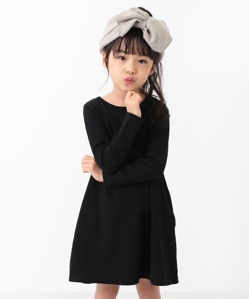 devirock（デビロック）の「Aライン長袖ワンピース（ワンピース・キッズ・ホワイト/ブラック/杢グレー/ネイビー/ブルーグレー/ブルー系その他/グリーン系その他/カーキ/ラベンダー/レッド系その他/パープル系その他/ピンク系その他/モカ/ライトブラウン/イエロー系その他/レッド系その他2/スモークピンク/イエロー系その他2・80ｃｍ/90cm/100cm/110cm/120cm/130cm/140cm/150cm/160cm）」の3枚目の写真