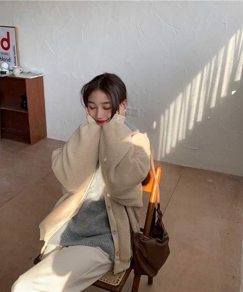 MANGROVE（マングローブ）の「【MANROVE SELECT】ドロップショルダーボアカーデ（ブルゾン・レディース・ベージュ/ブラウン・FREE）」の6枚目の写真