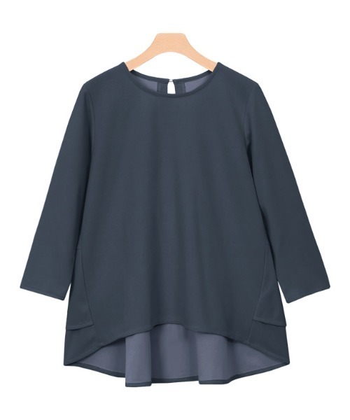 Pierrot（ピエロ）の「バックフレアデザインTブラウス（シャツ/ブラウス・レディース・オフホワイト/ブルー/ネイビー/グレー系その他/ミント/ブラック/ブルー系その他/モカ/ピンク/ライトピンク/スモークピンク/ピンク系その他/オレンジ/ホワイト/ローズ/ライトグレー/ブルー系その他2・L/M）」の10枚目の写真