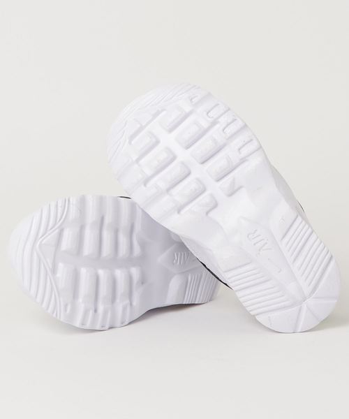 NIKE（ナイキ）の「ナイキ ｴｱ ﾏｯｸｽ ﾌｭｰｼﾞｮﾝ TD CJ3826-103 スニーカー（スニーカー・キッズ・ホワイト×ブラック・15.0cm/16.0cm/14.0cm/13.0cm）」の3枚目の写真