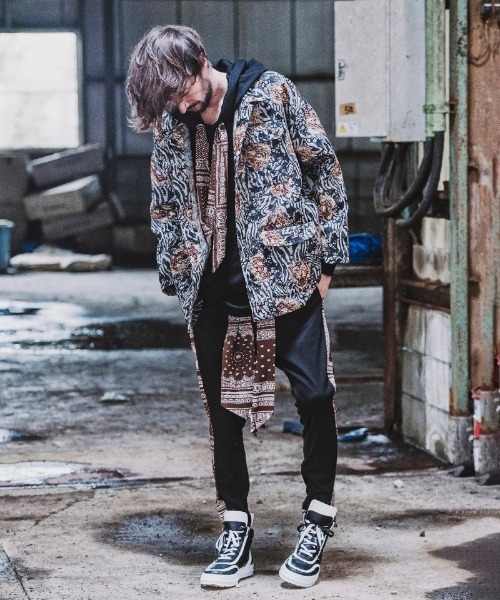 NO ID.（ノーアイディ）の「mp8672-スカーフストリングサルエルスキニーPT パンツ（その他パンツ・メンズ・ブラウン系その他/レオパード/カラフル/ブラック・1/2/3）」の12枚目の写真