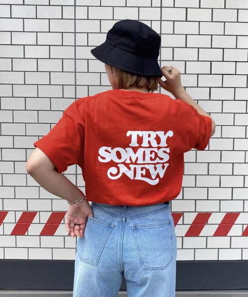 PBLIM(ページボーイリム)の「PAGEBOYLIM/トライメッセージT(Tシャツ/カットソー・レディース・ブラック/オフホワイト/ブルー/レッド/ブラック×グリーン/ホワイト×レッド/グリーン/オレンジ系その他/カーキ/ブラック×ホワイト・MEDIUM/LARGE/SMALL)」の9枚目の写真