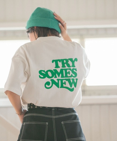 PBLIM(ページボーイリム)の「PAGEBOYLIM/トライメッセージT(Tシャツ/カットソー・レディース・ブラック/オフホワイト/ブルー/レッド/ブラック×グリーン/ホワイト×レッド/グリーン/オレンジ系その他/カーキ/ブラック×ホワイト・MEDIUM/LARGE/SMALL)」の2枚目の写真