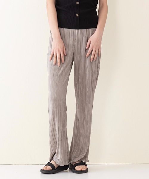 INNOCENT BLUE（イノセントブルー）の「【innocent blue/イノセントブルー】サテンミニプリーツフレアパンツ（その他パンツ・レディース・ライトグレー/ブラック/パープル/ブルー/ライトブラウン/モスグリーン・MEDIUM）」の3枚目の写真