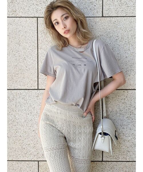 GYDA（ジェイダ）の「THROWBACK CHOOSE CUT Tシャツ（Tシャツ/カットソー・レディース・ブラック/ベージュ/オフホワイト/マスタード・FREE）」の3枚目の写真