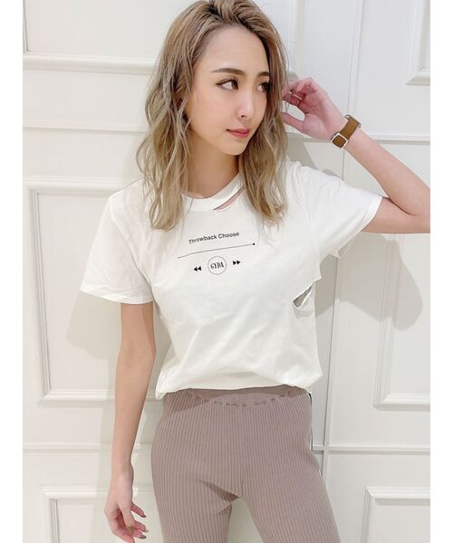 GYDA（ジェイダ）の「THROWBACK CHOOSE CUT Tシャツ（Tシャツ/カットソー・レディース・ブラック/ベージュ/オフホワイト/マスタード・FREE）」の8枚目の写真