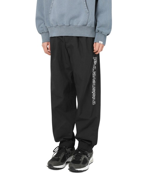 thisisneverthat（ディスイズネバーザット）の「21SSM SP NYLON SPORT PANT（その他パンツ・メンズ・ブラック/レッド/グリーン系カモフラージュ・S/M/L）」の2枚目の写真