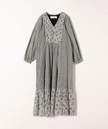 サラマリカ　フラワープリントワンピース sara mallika（サラ マリカ）の「SARA MALLIKA:ダブルフラワープリント