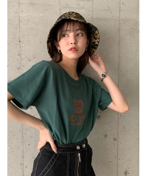 MOUSSY（マウジー）の「MOUSSY EMBLEM Tシャツ（Tシャツ/カットソー・レディース・ライトブルー/グリーン/ブラック/アイボリー・FREE）」の17枚目の写真