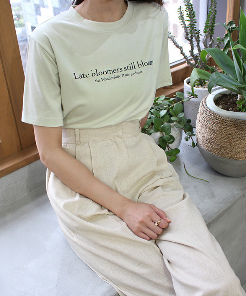 MODE ROBE(モードローブ)の「フロントロゴTシャツ(Tシャツ/カットソー・レディース・ホワイト/ピンク/ミント・FREE)」の1枚目の写真