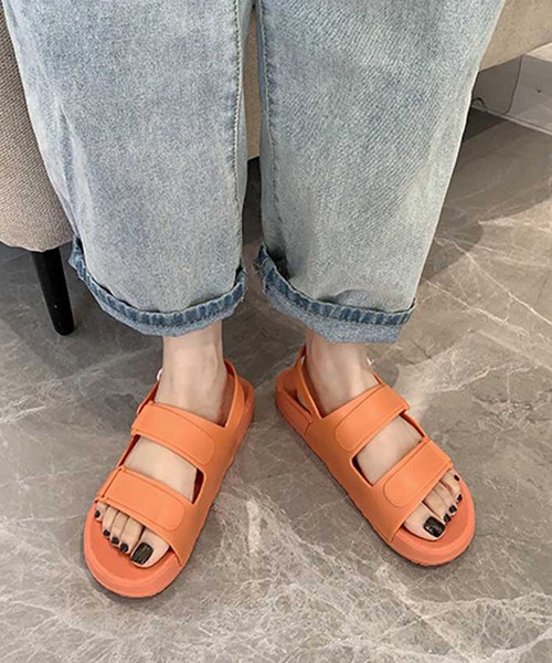 STYLEBLOCK(スタイルブロック)の「ストラップ付きダブルベルトサンダル(サンダル・レディース・ピンク/グリーン系その他/ブラック/グリーン/グリーン系その他2/オレンジ・37/41/39)」の6枚目の写真