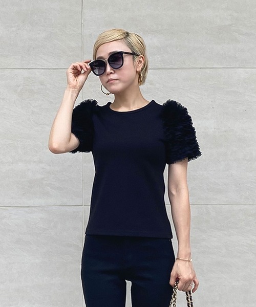 JENNE(ジェンヌ)の「袖ボリュームチュールTシャツ(Tシャツ/カットソー・レディース・ホワイト/ブラック・SMALL/MEDIUM/LARGE)」の10枚目の写真