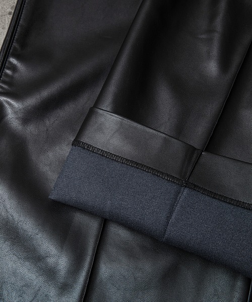 unlow（アンロー）の「フェイクレザーワイドストレートスラックス（セットアップ対応）（その他パンツ・メンズ・ブラック・M/L）」の12枚目の写真